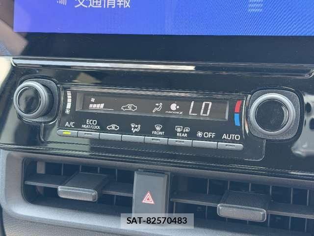 Toyota SIENTA 2023-12 8882156-9