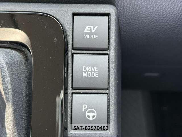 Toyota SIENTA 2023-12 8882156-11
