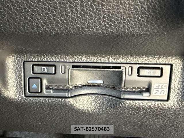Toyota SIENTA 2023-12 8882156-19