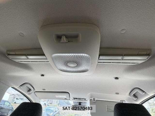Toyota SIENTA 2023-12 8882156-22