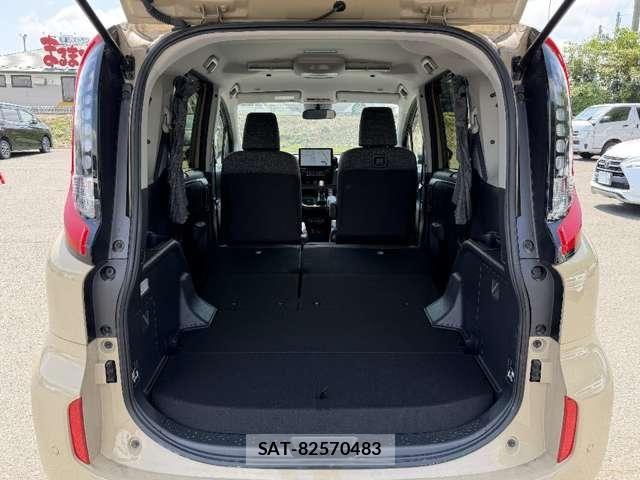 Toyota SIENTA 2023-12 8882156-28