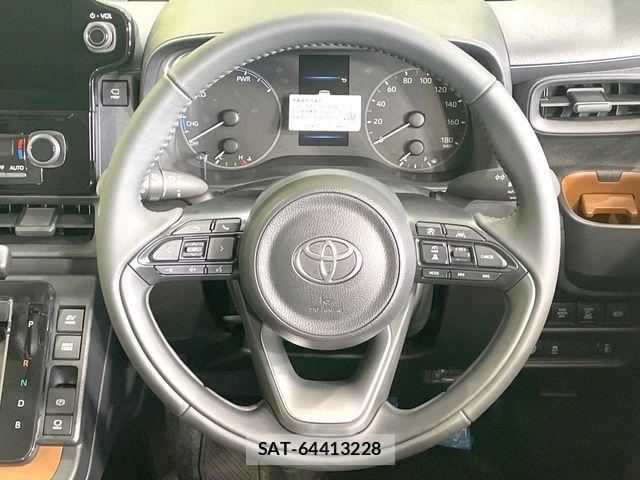Toyota SIENTA 2026-06 8882154-11