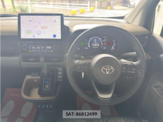 Toyota SIENTA 2023-08 8882173-10