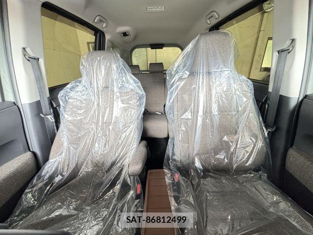 Toyota SIENTA 2023-08 8882173-14