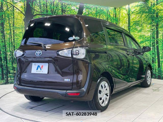 Toyota SIENTA 2016-10 8882186-16