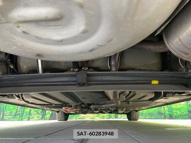 Toyota SIENTA 2016-10 8882186-18