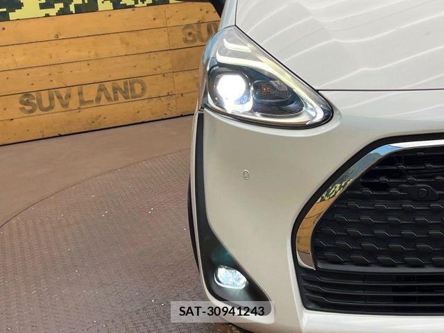 Toyota SIENTA 2021-12 8882169-11