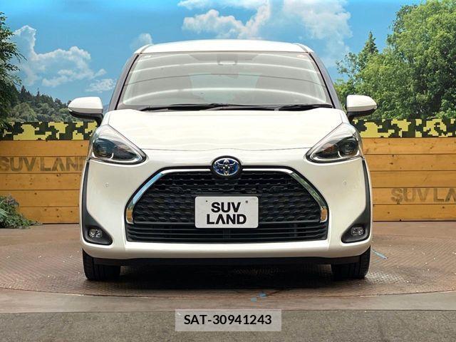 Toyota SIENTA 2021-12 8882169-13