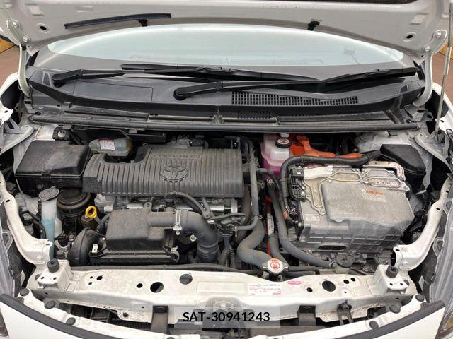 Toyota SIENTA 2021-12 8882169-17