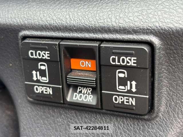 Toyota SIENTA 2016-05 8882180-9
