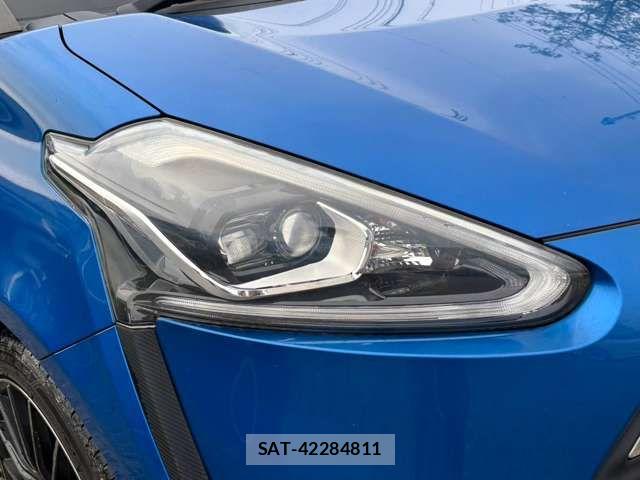 Toyota SIENTA 2016-05 8882180-16