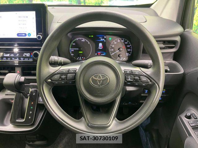 Toyota SIENTA 2023-08 8882167-10