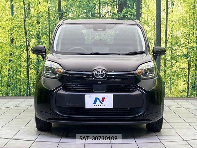 Toyota SIENTA 2023-08 8882167-13