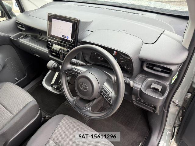 Toyota SIENTA 2023-07 8882172-10