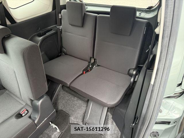 Toyota SIENTA 2023-07 8882172-12