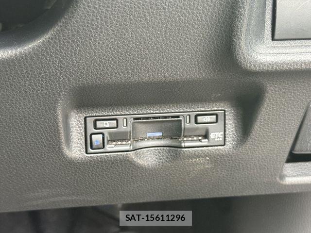 Toyota SIENTA 2023-07 8882172-19