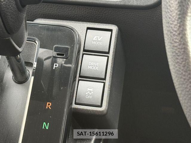 Toyota SIENTA 2023-07 8882172-27