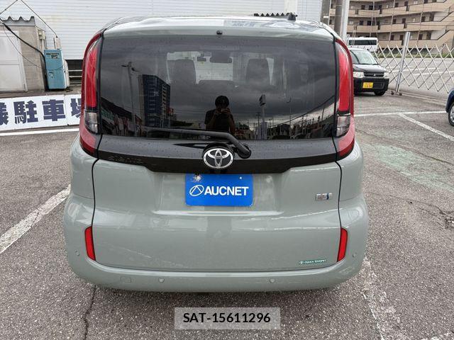 Toyota SIENTA 2023-07 8882172-5