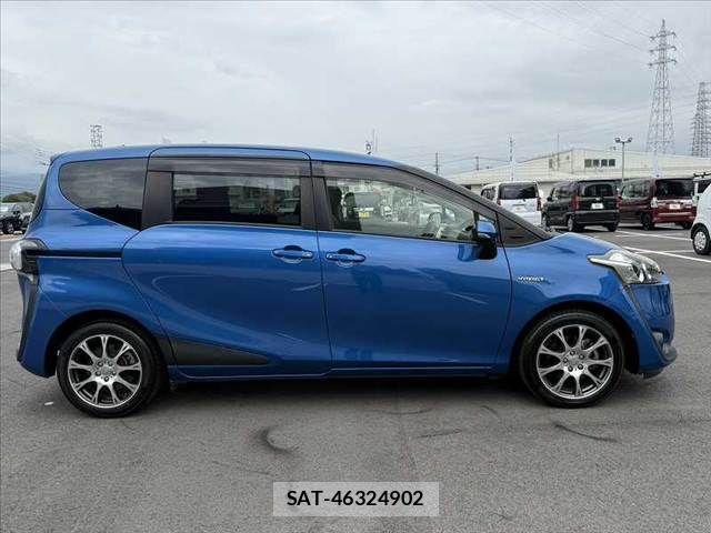 Toyota SIENTA 2016-03 8882183-10