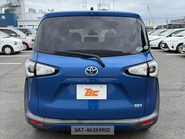 Toyota SIENTA 2016-03 8882183-13