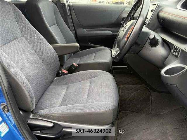 Toyota SIENTA 2016-03 8882183-15