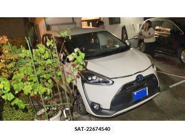 Toyota SIENTA 2016-05 8882181-0