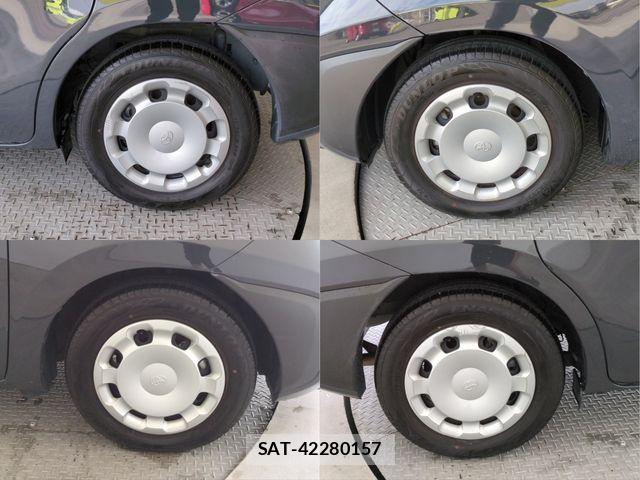 Toyota SIENTA 2023-11 8882171-23
