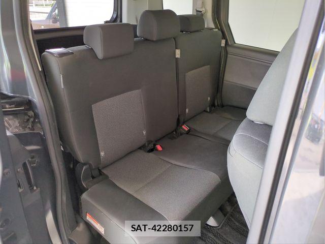 Toyota SIENTA 2023-11 8882171-27