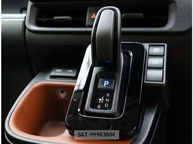 Toyota SIENTA 2023-07 8882158-10