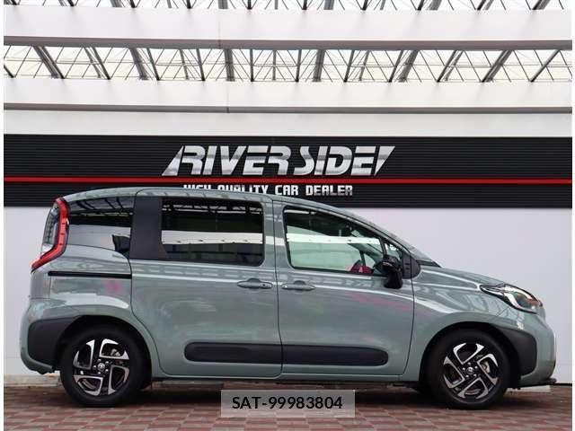 Toyota SIENTA 2023-07 8882158-3