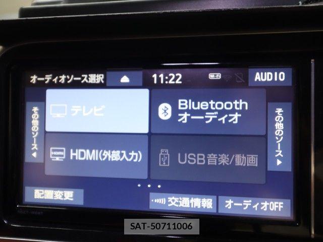 Toyota SIENTA 2018-09 8882178-12