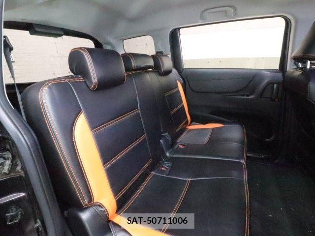 Toyota SIENTA 2018-09 8882178-4