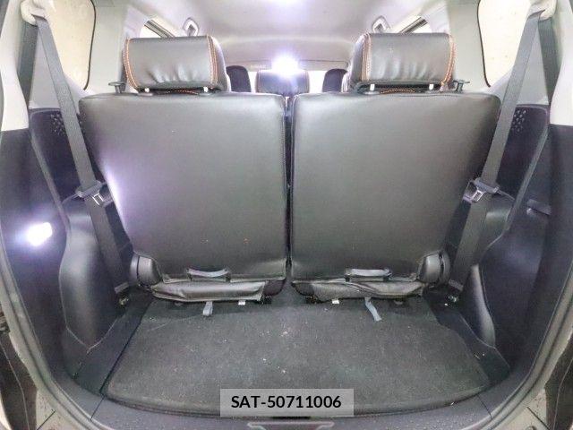 Toyota SIENTA 2018-09 8882178-8