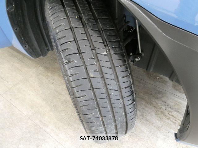 Toyota SIENTA 2023-08 8884351-9