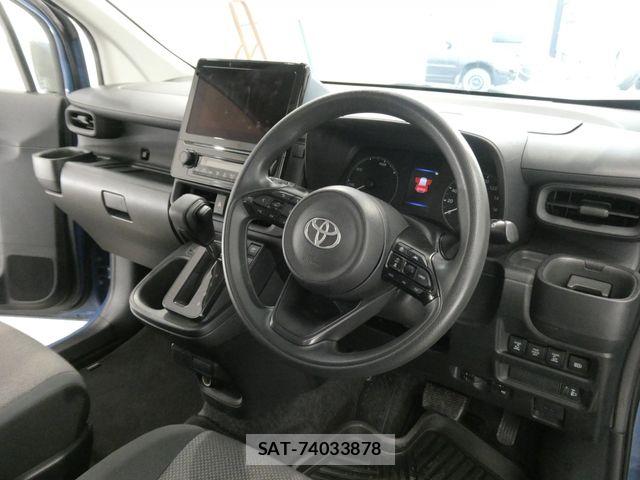 Toyota SIENTA 2023-08 8884351-10