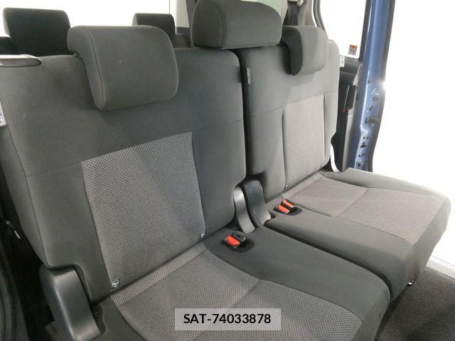 Toyota SIENTA 2023-08 8884351-13