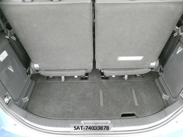 Toyota SIENTA 2023-08 8884351-15