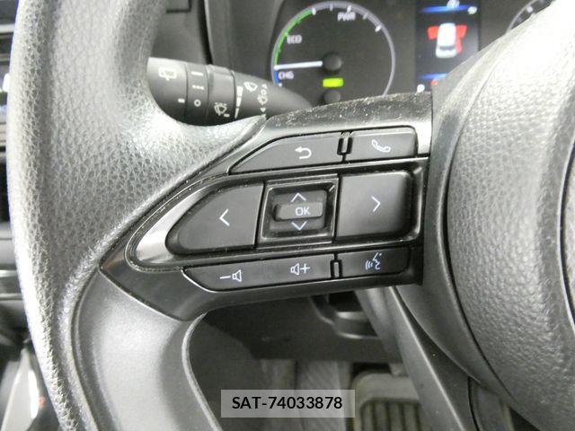 Toyota SIENTA 2023-08 8884351-25