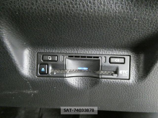 Toyota SIENTA 2023-08 8884351-27