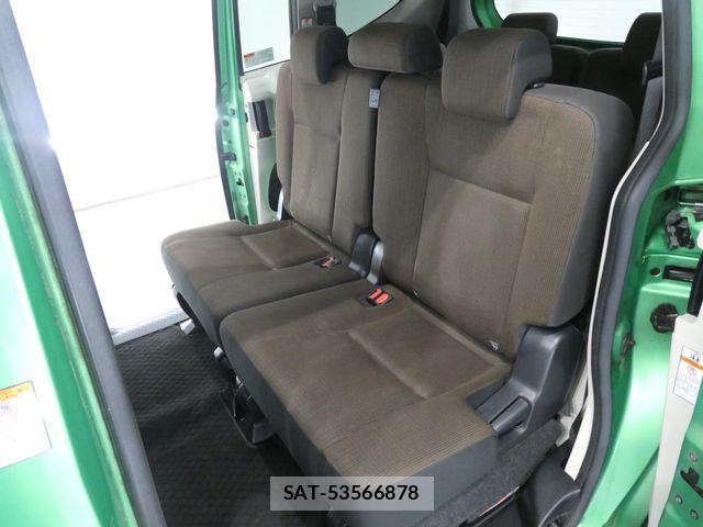 Toyota SIENTA 2015-07 8884353-21