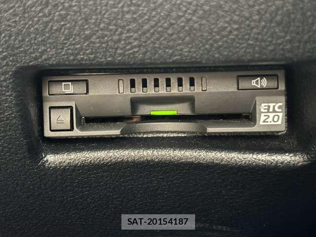 Toyota SIENTA 2018-08 8884352-10