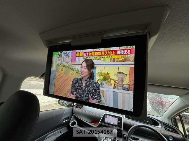 Toyota SIENTA 2018-08 8884352-7