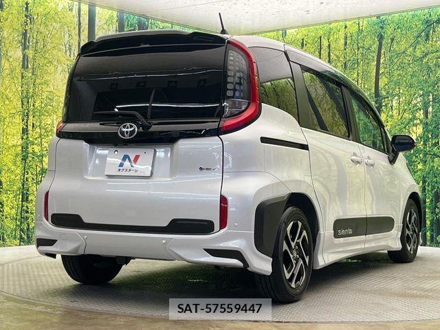 Toyota SIENTA 2024-08 8884346-16