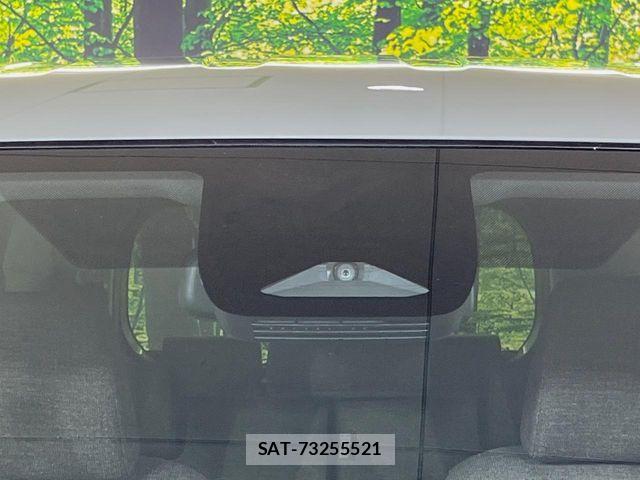 Toyota SIENTA 2023-02 8884350-2