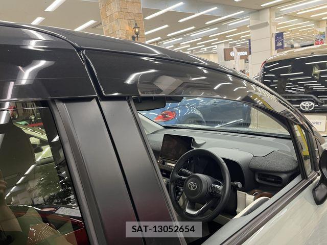 Toyota SIENTA 2024-06 8884348-9
