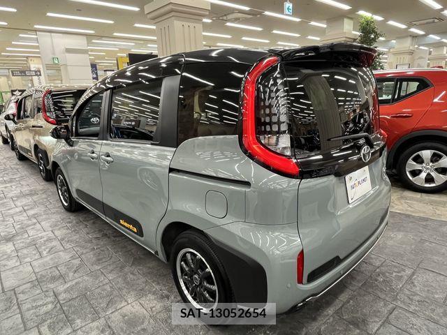 Toyota SIENTA 2024-06 8884348-8