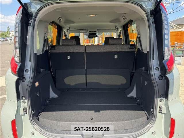 Toyota SIENTA 2023-05 8884349-19