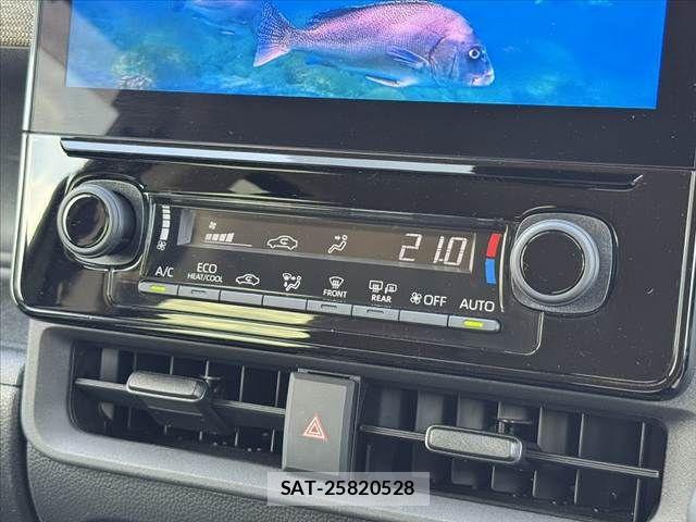 Toyota SIENTA 2023-05 8884349-26