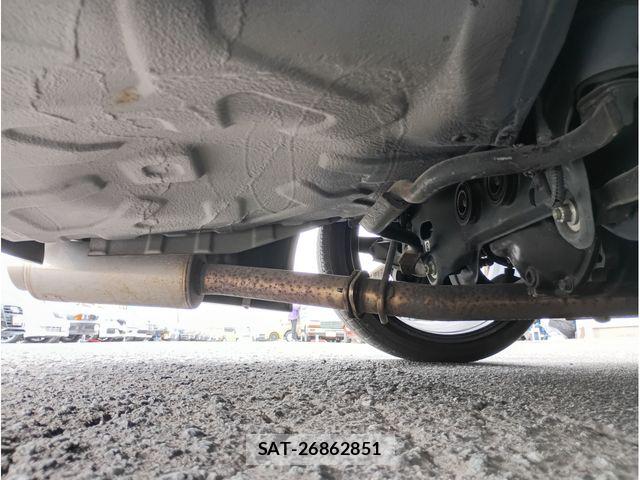 Nissan SILVIA 2000-09 4984768-19