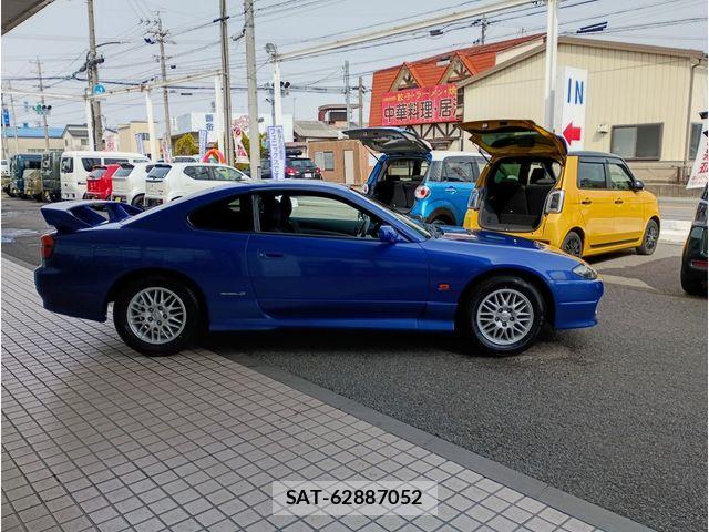 Nissan SILVIA 2001-04 5878692-3